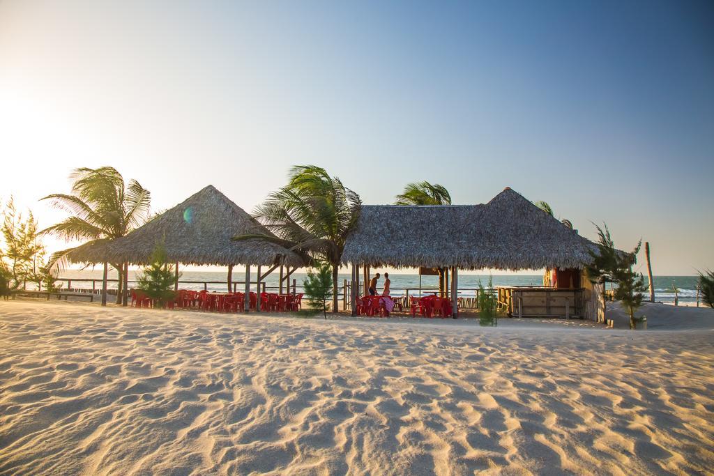 Villa Del Mar Praia Hotel Camocim Exterior photo